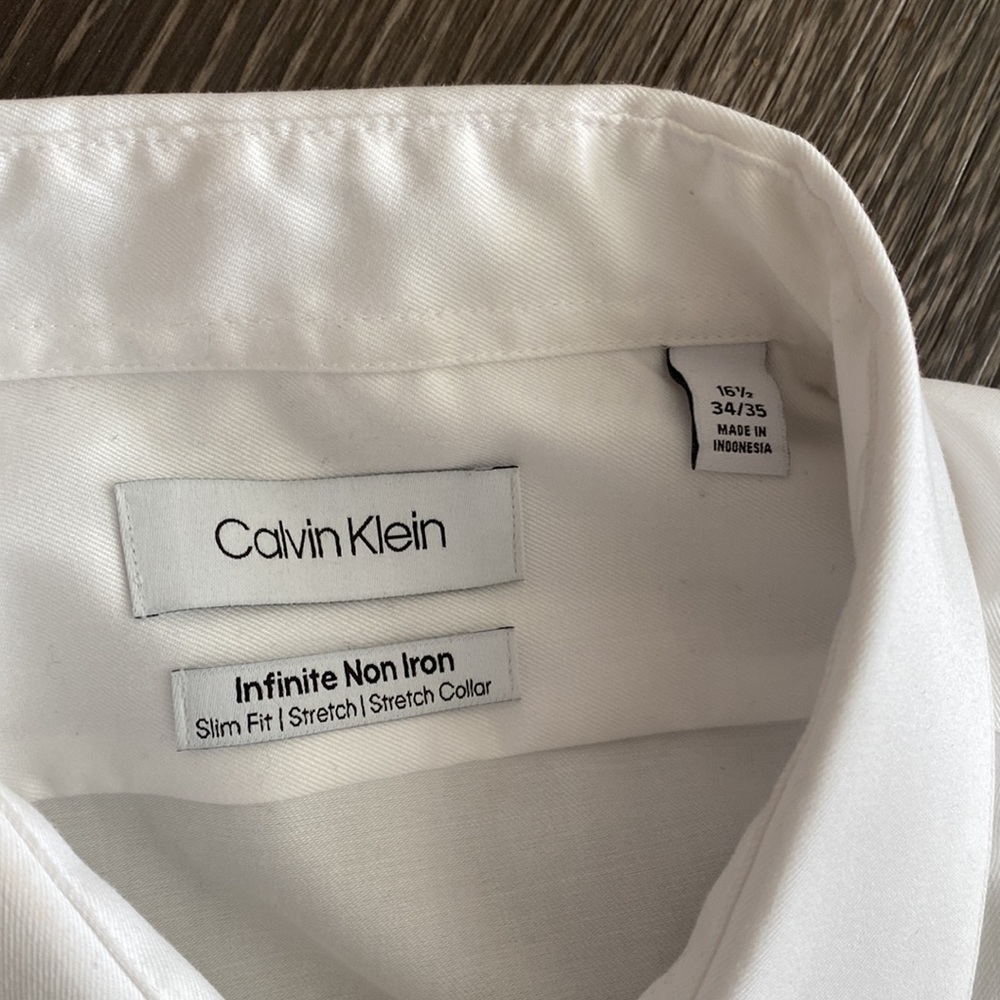 Calvin Klein - Picture 7 of 7